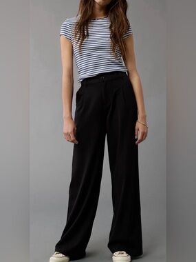 AE Super High-Waisted Trouser
